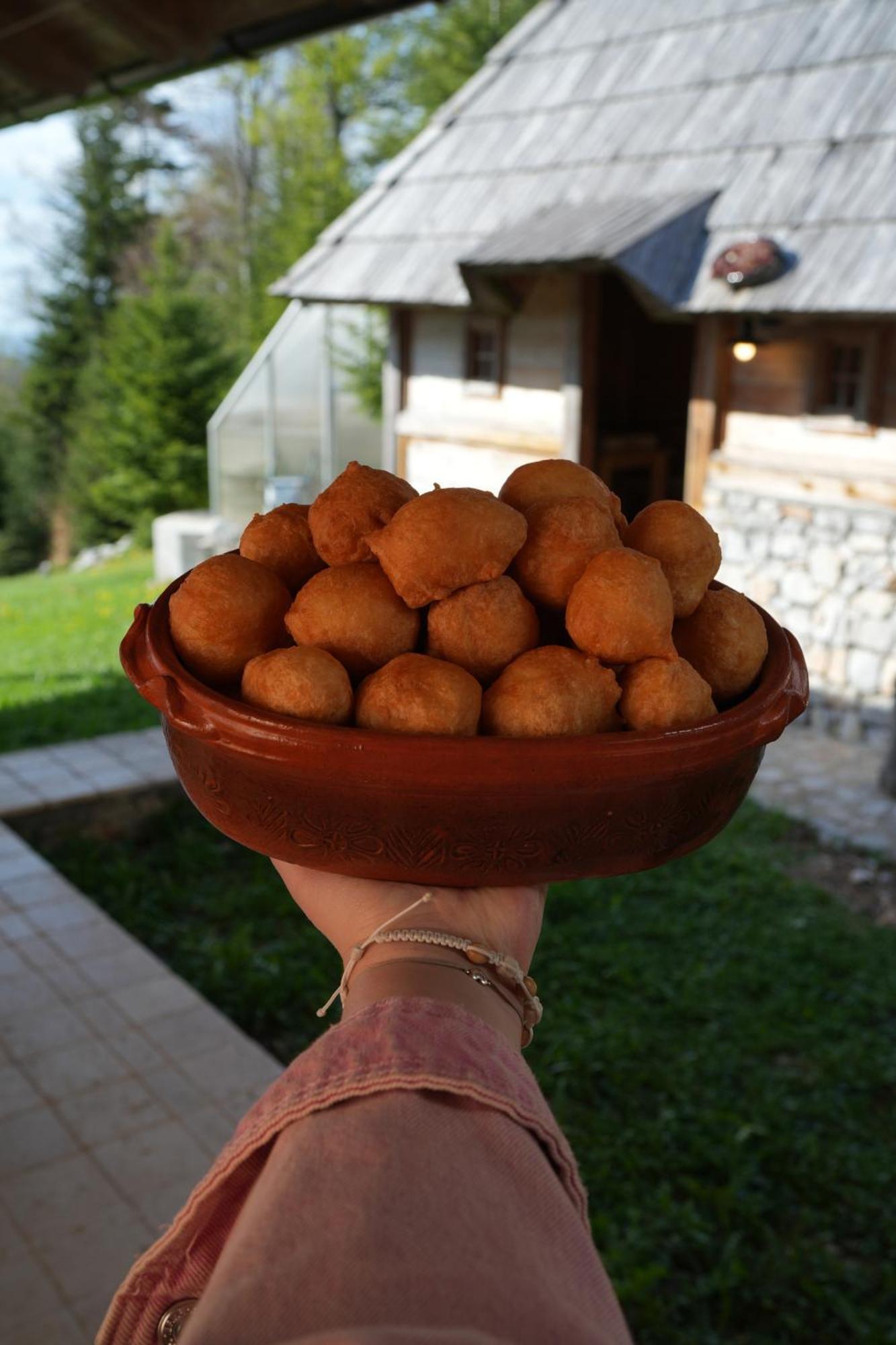 Konak 1400 Tara 莫克拉戈拉 外观 照片